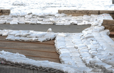 Materials and uses of geotechnical sandbags