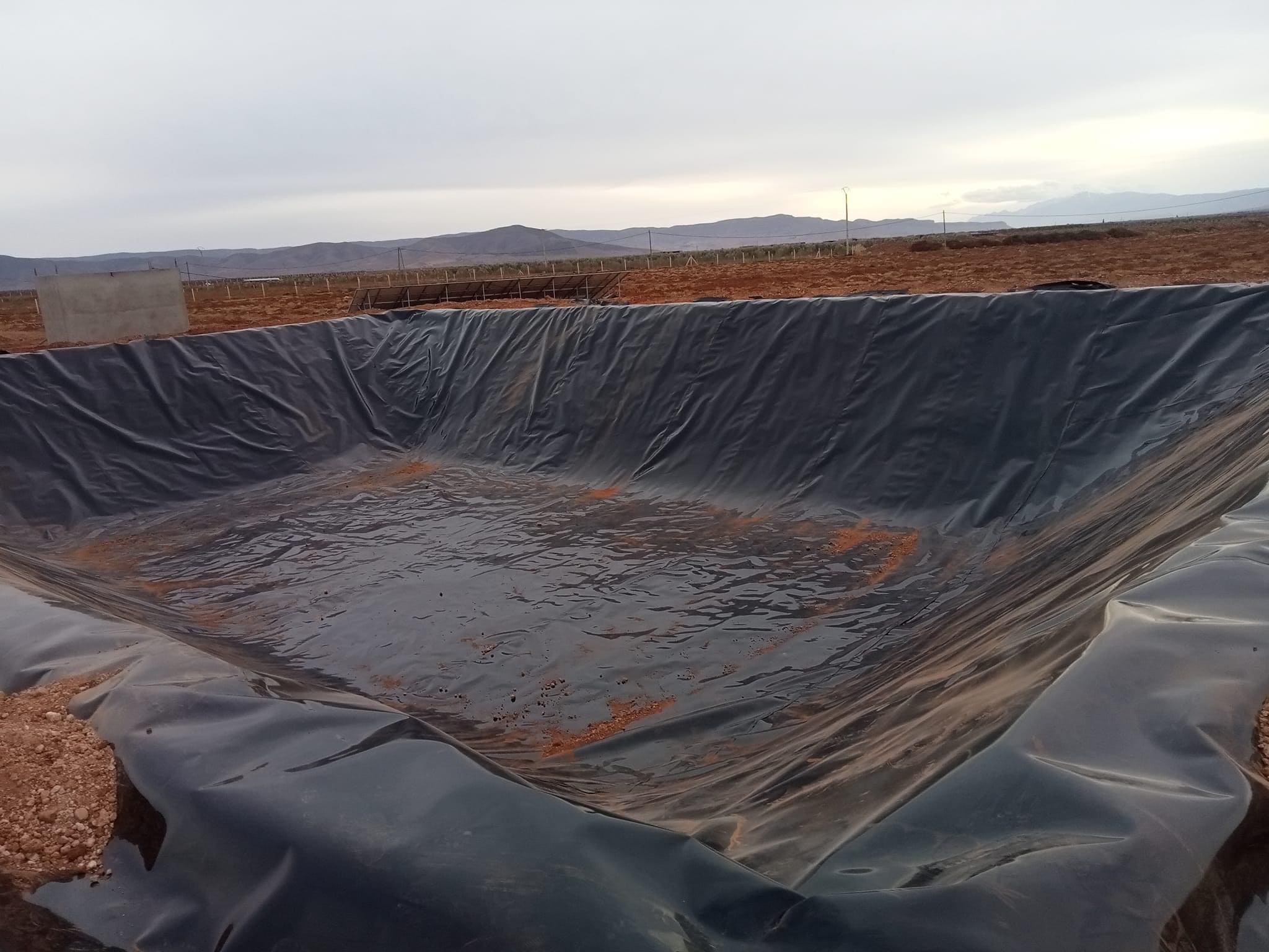 بطانة غشاء أرضي HDPE 1.0 مم للسد المضاد للتسرب