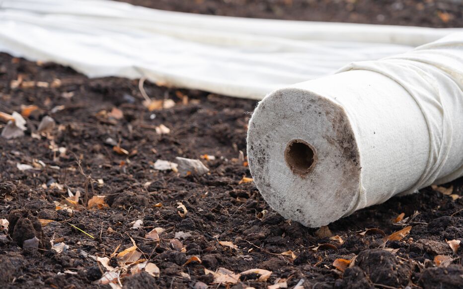 PP non-woven geotextile for dam reinforcement and soil and water conservation